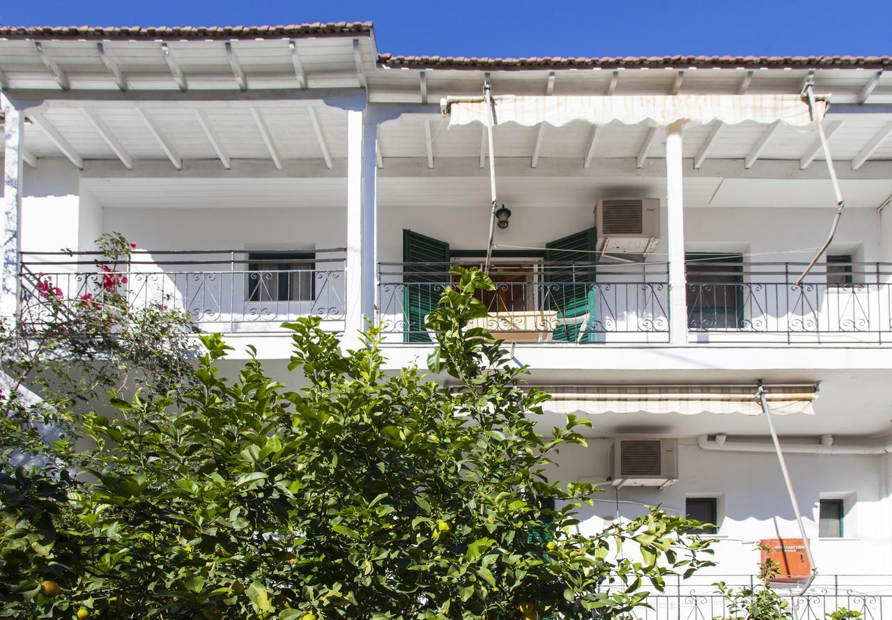 Fraxi Beach Aparthotel Никиана Екстериор снимка