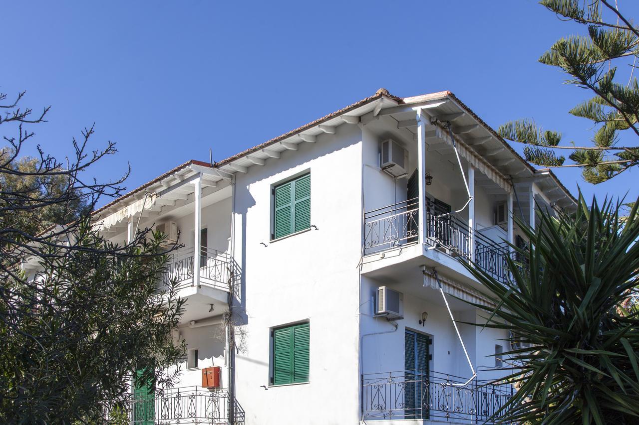 Fraxi Beach Aparthotel Никиана Екстериор снимка